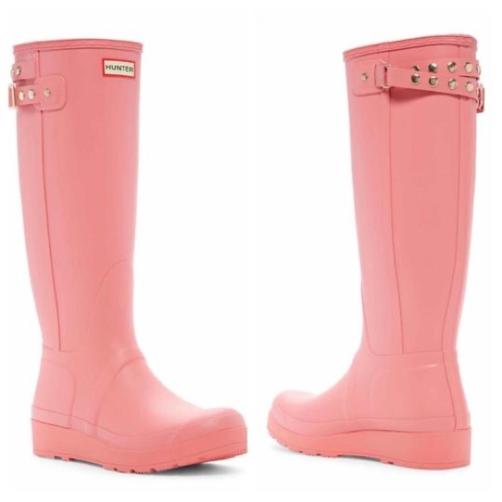 Hunter original wedge rain boots with
studded straps in panther pink